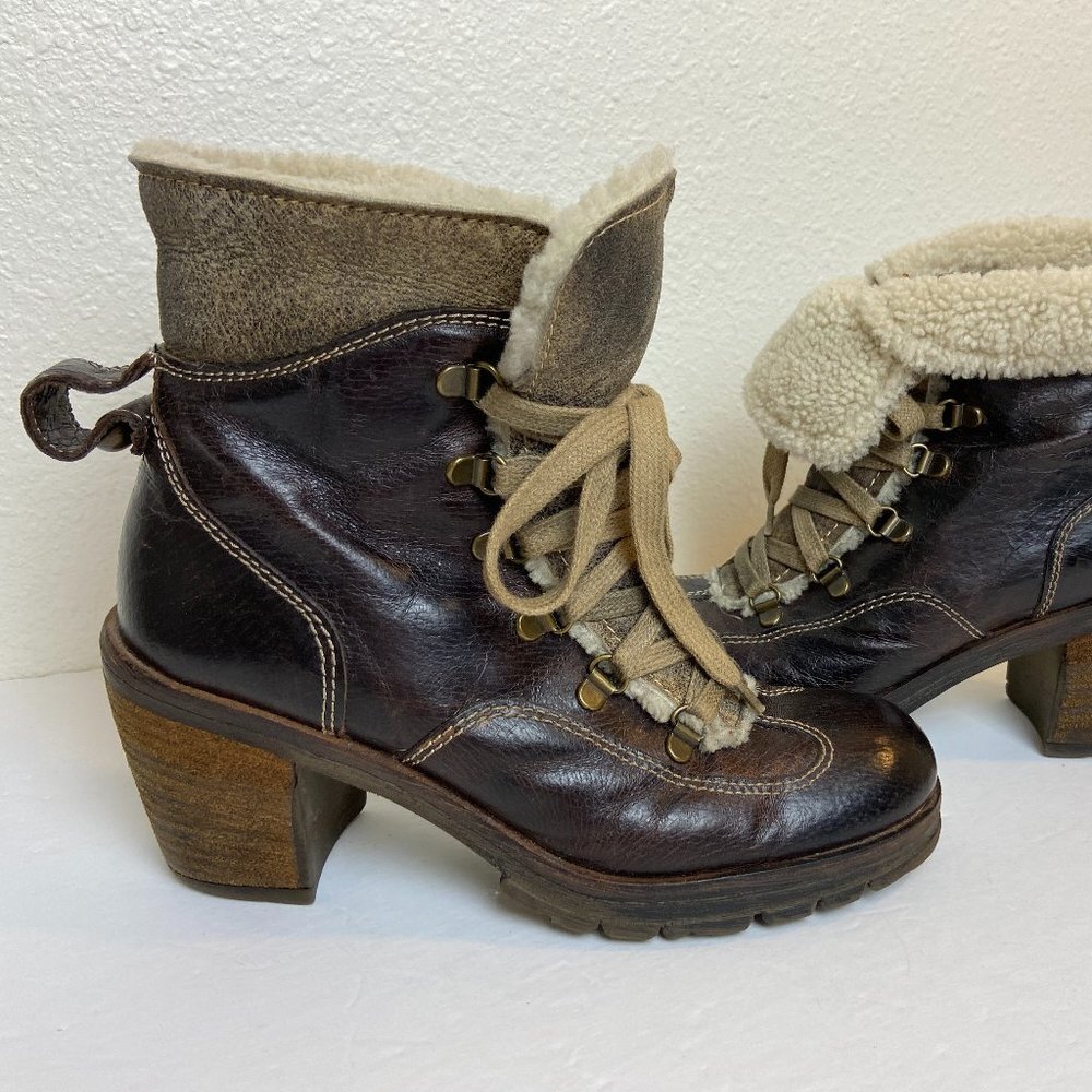 Manas heeled shearling boot Lace up Combat style Sz EU 38
